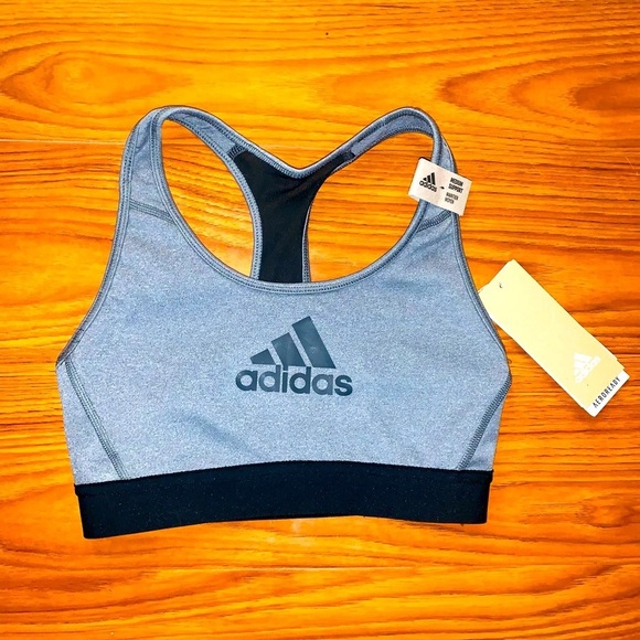 NWT Adidas Sports Bra Size XS - Picture 1 of 3